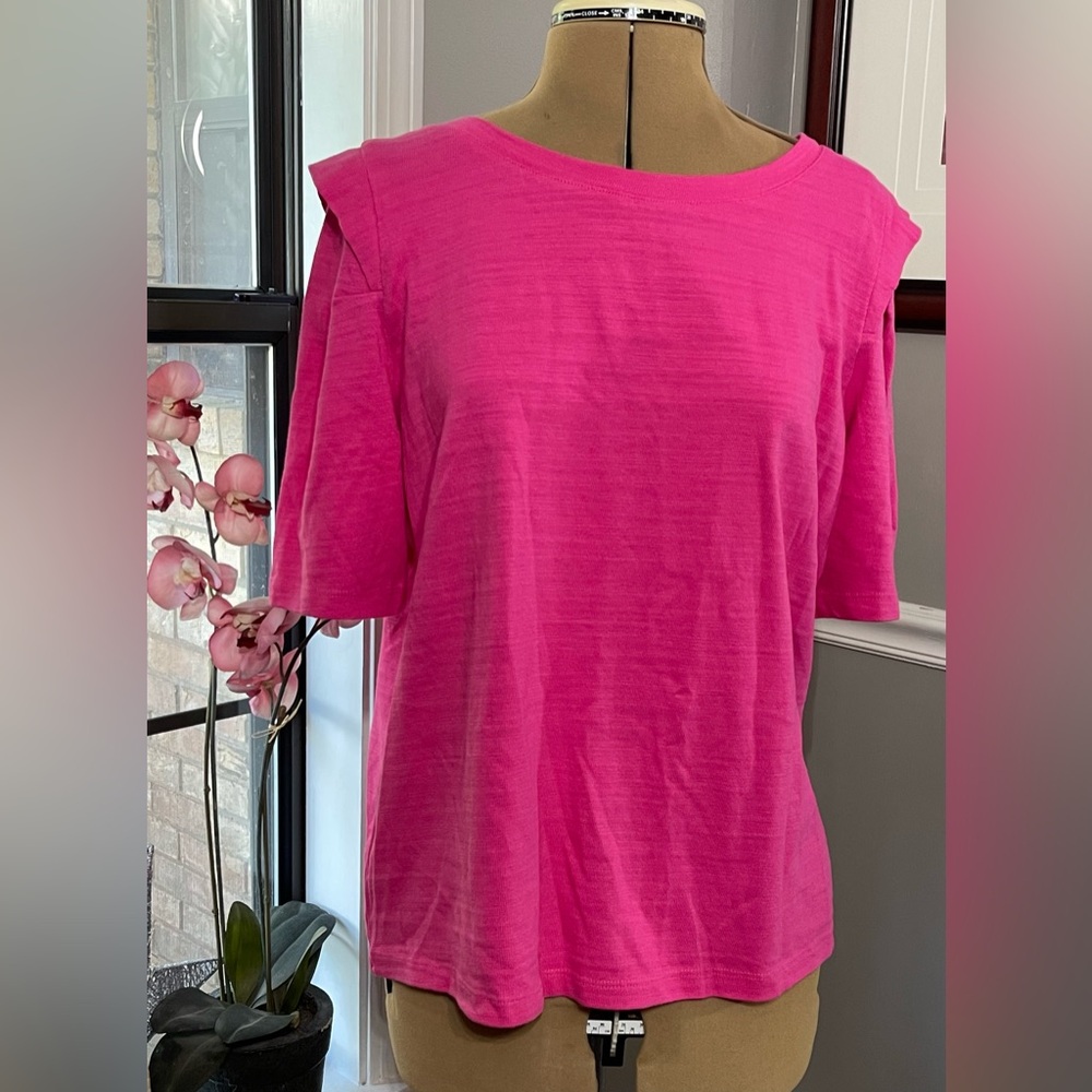 LOFT sz L Bright Pink Short Sleeve Kit Top